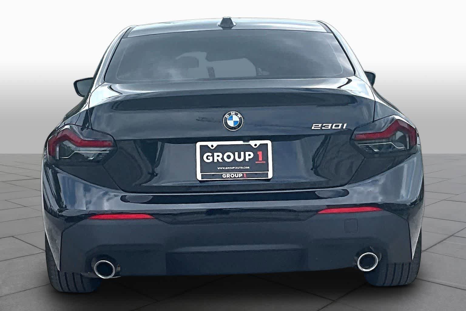 Used 2026 BMW 230i Coupe w/ Convenience Package RWD image 4
