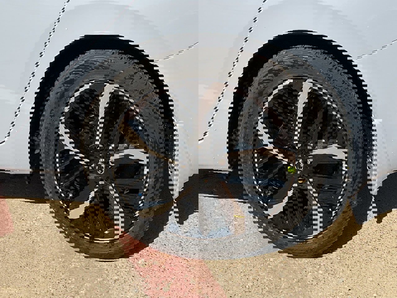 New 2025 Nissan Versa SR w/ Trunk Package image 8