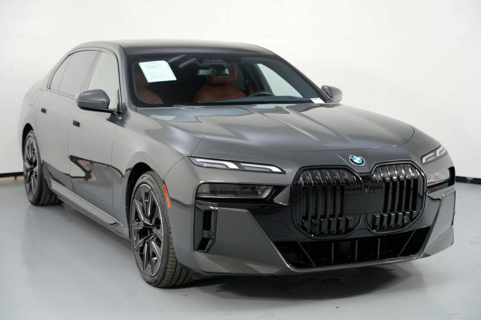 Used 2023 BMW i7 xDrive60 image 65