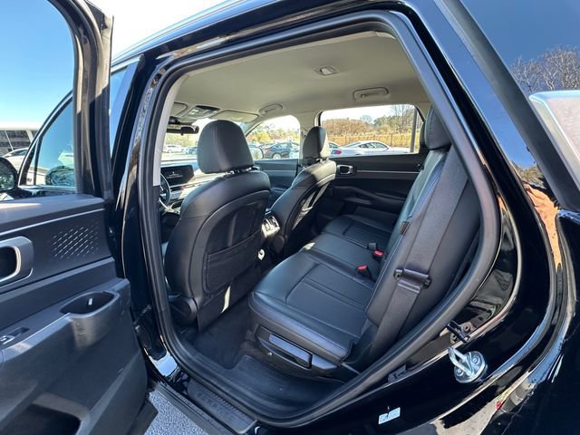 Used 2024 Kia Sorento S image 19