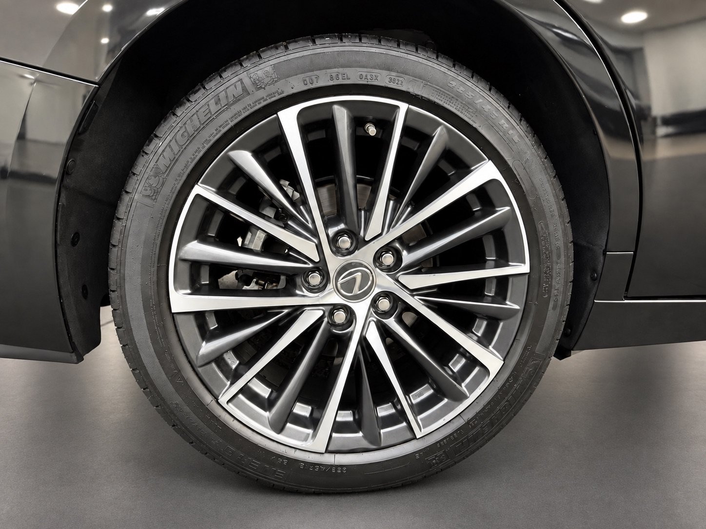 Used 2023 Lexus ES 350 Ultra Luxury w/ Accessory Package (Z2) FWD image 17