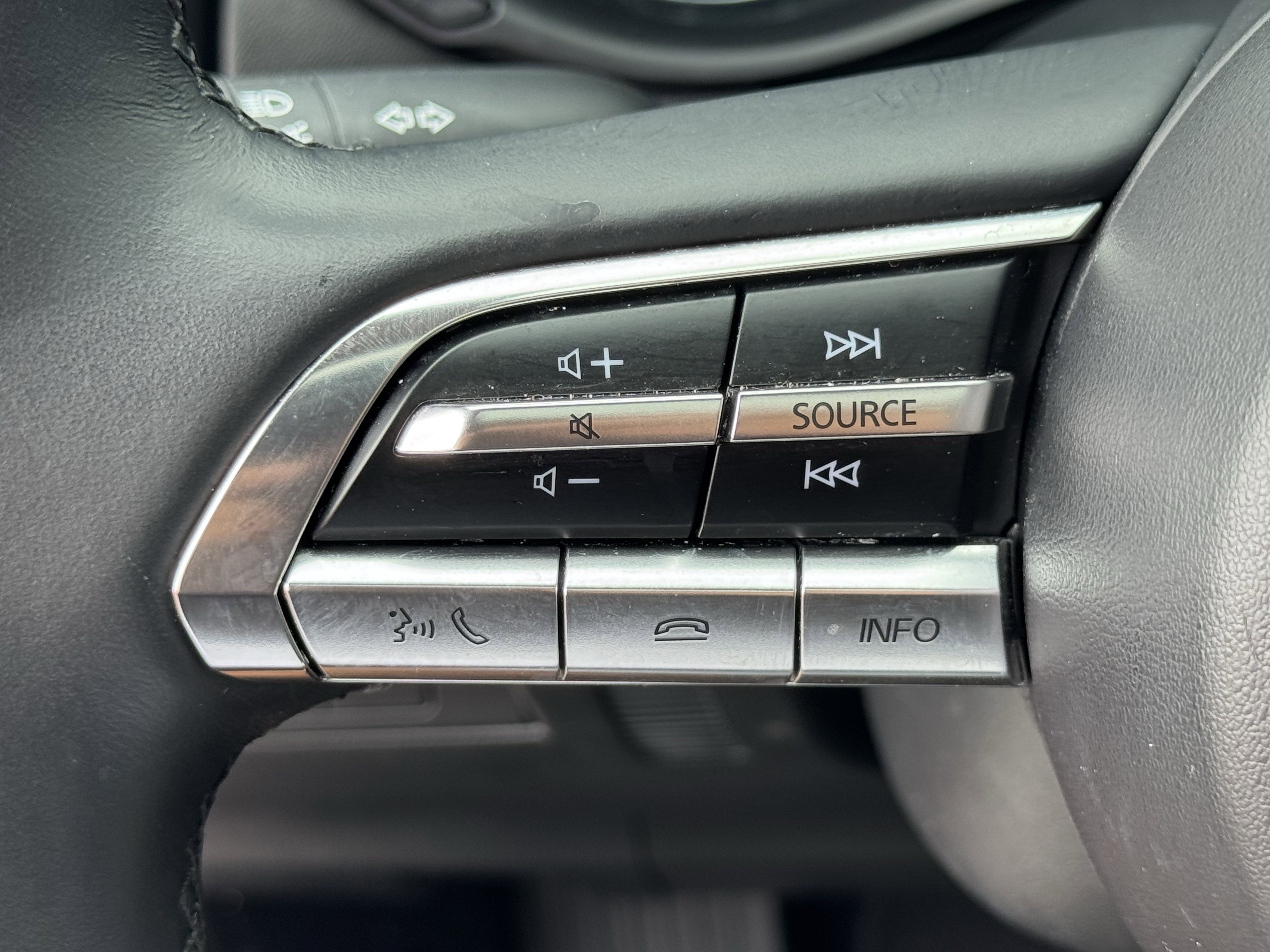 Used 2025 MAZDA CX-50 AWD 2.5 S w/ Premium Plus Pkg image 24