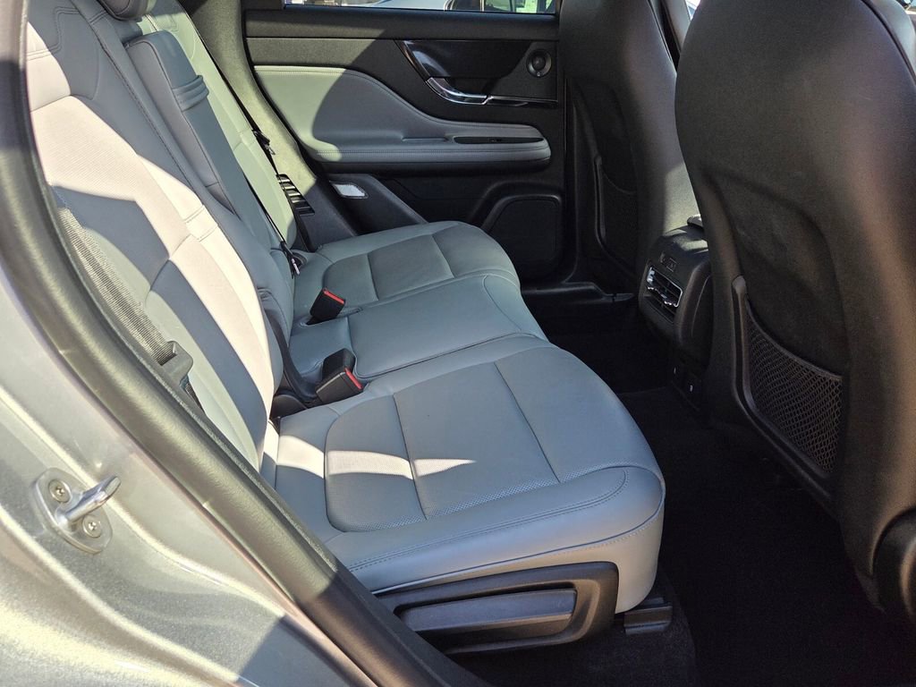 Used 2022 Lincoln Corsair Reserve w/ Equipment Group 201A image 19