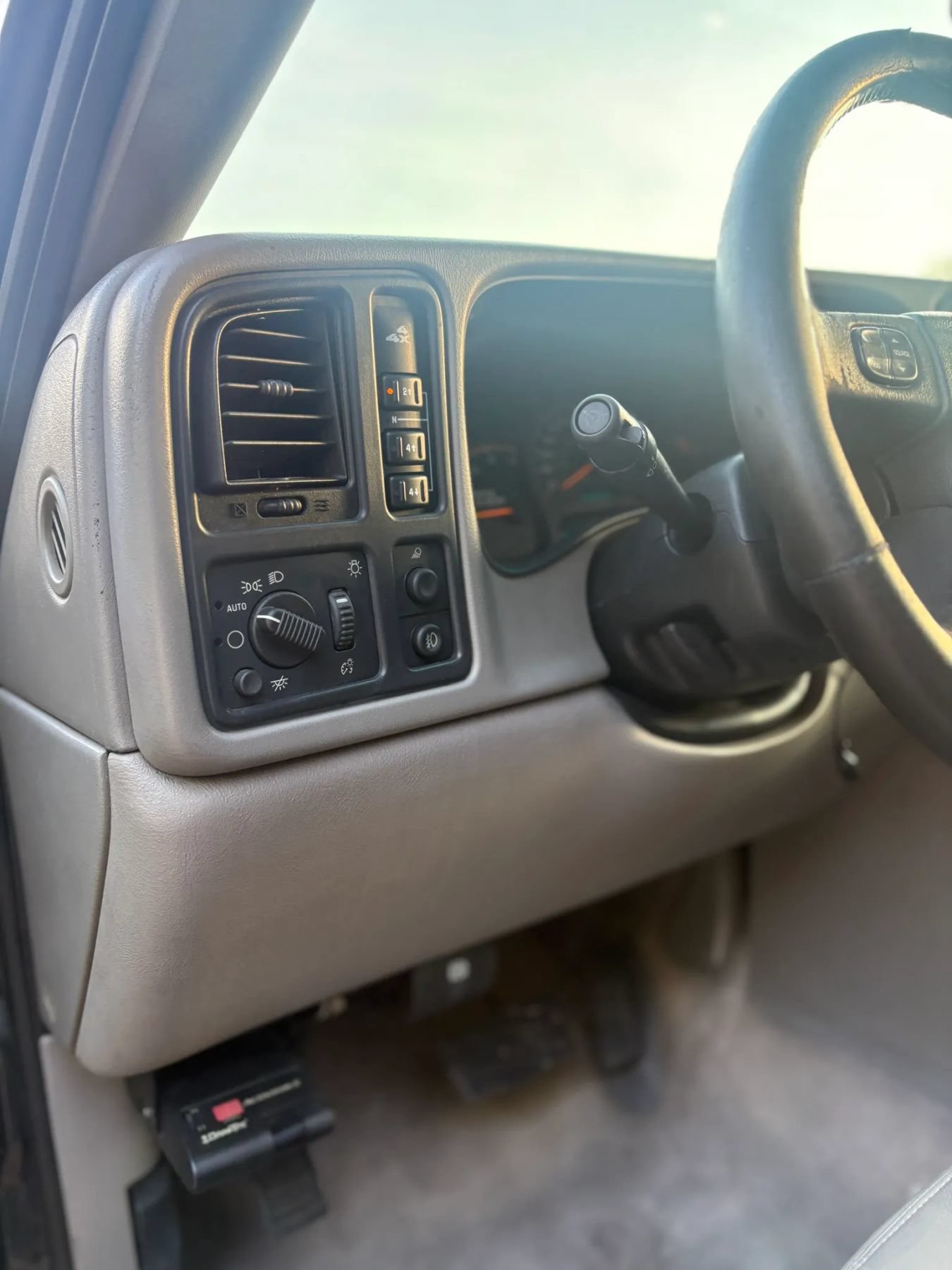 Used 2003 Chevrolet Silverado 2500 LT w/ Skid Plate Package AWD/4WD image 42