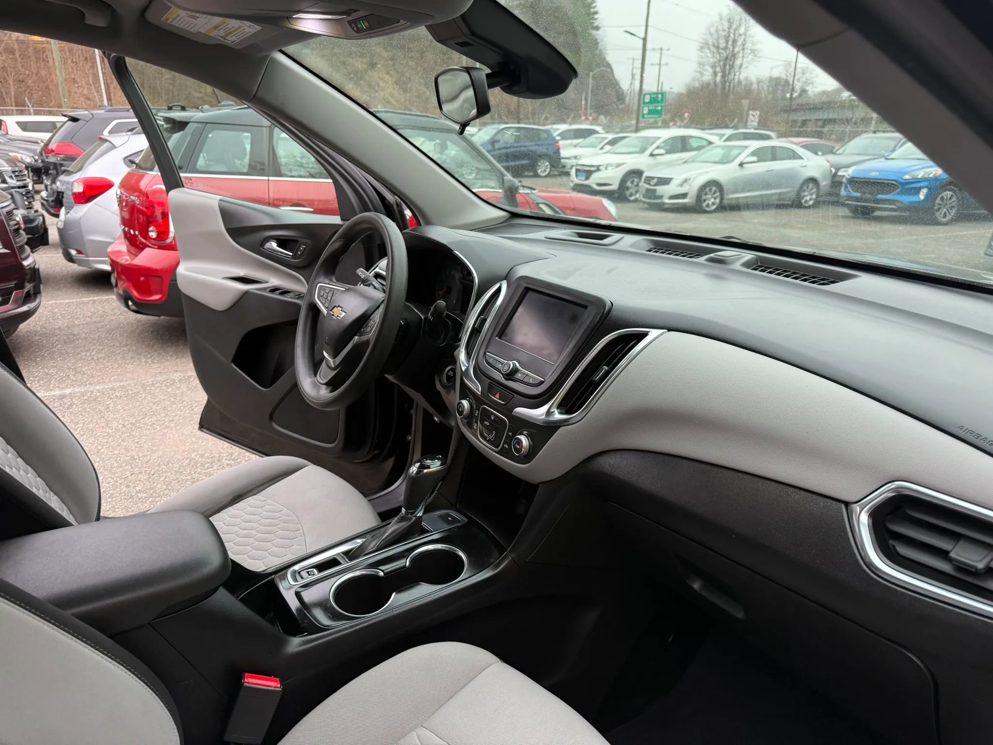 Used 2021 Chevrolet Equinox LS w/ LS Convenience Package AWD/4WD image 12