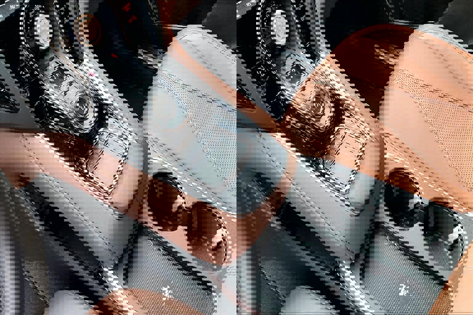 Certified 2025 Acura RDX w/Technology Package image 17