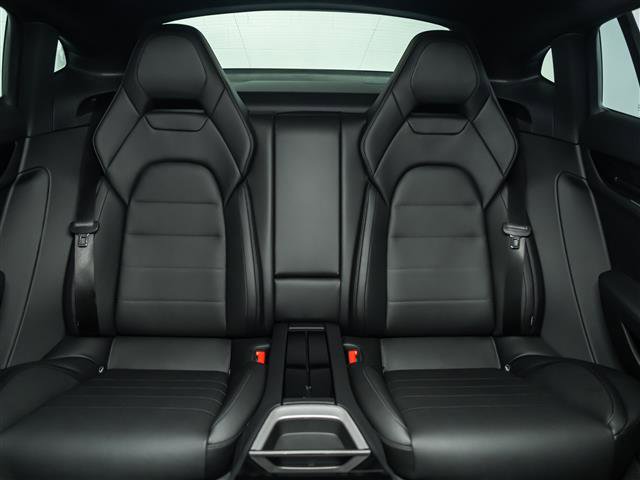 Certified 2025 Porsche Panamera RWD image 30