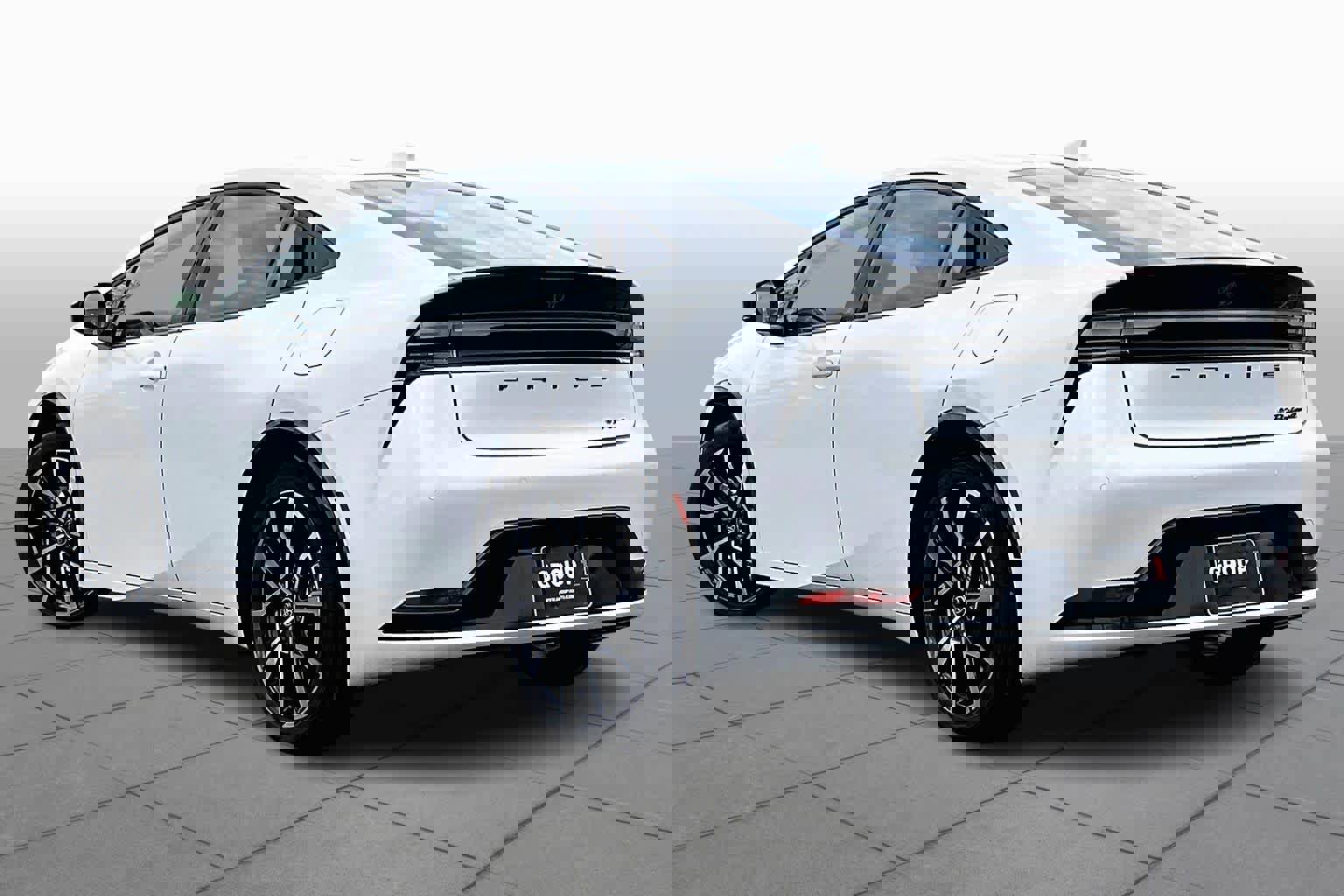 Used 2024 Toyota Prius Prime image 11