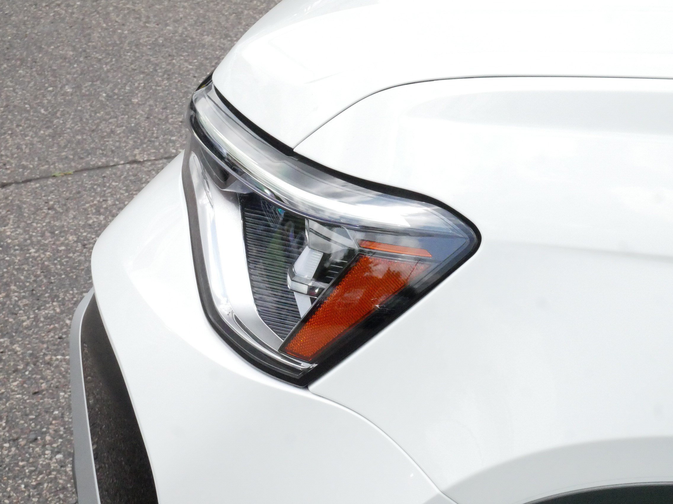 Certified 2025 Volkswagen Taos S FWD image 17