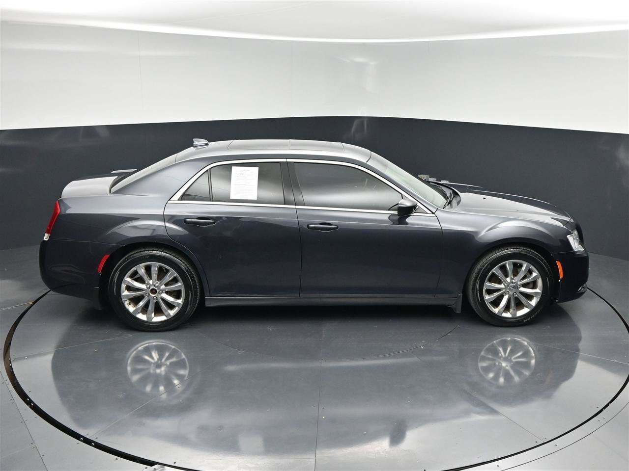 Used 2017 Chrysler 300 Limited w/ Value Package AWD/4WD image 21