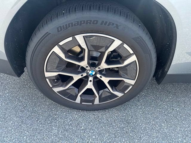 Certified 2025 BMW X3 xDrive30i w/ Premium Package AWD/4WD image 8