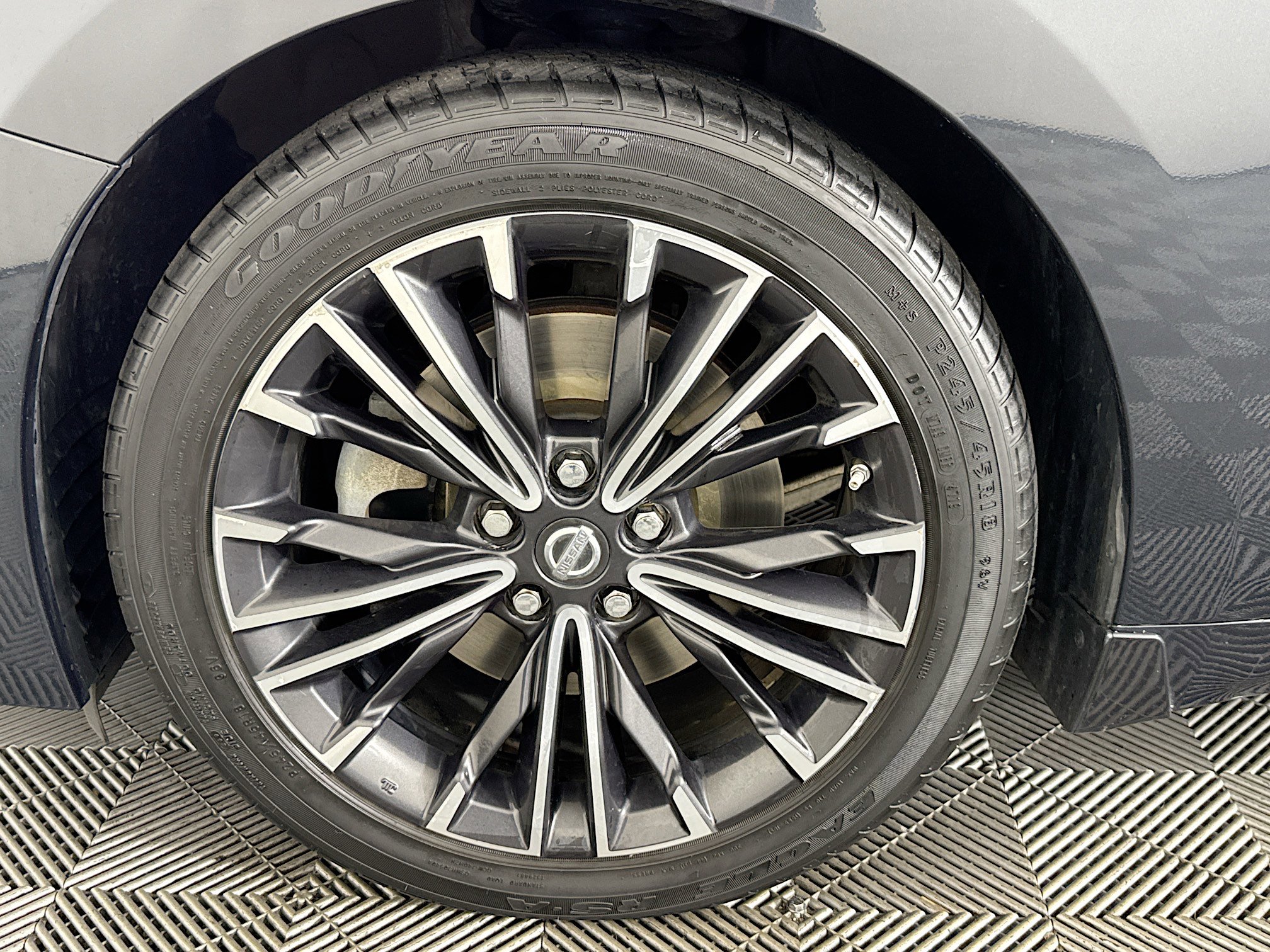 Used 2016 Nissan Maxima Platinum image 37