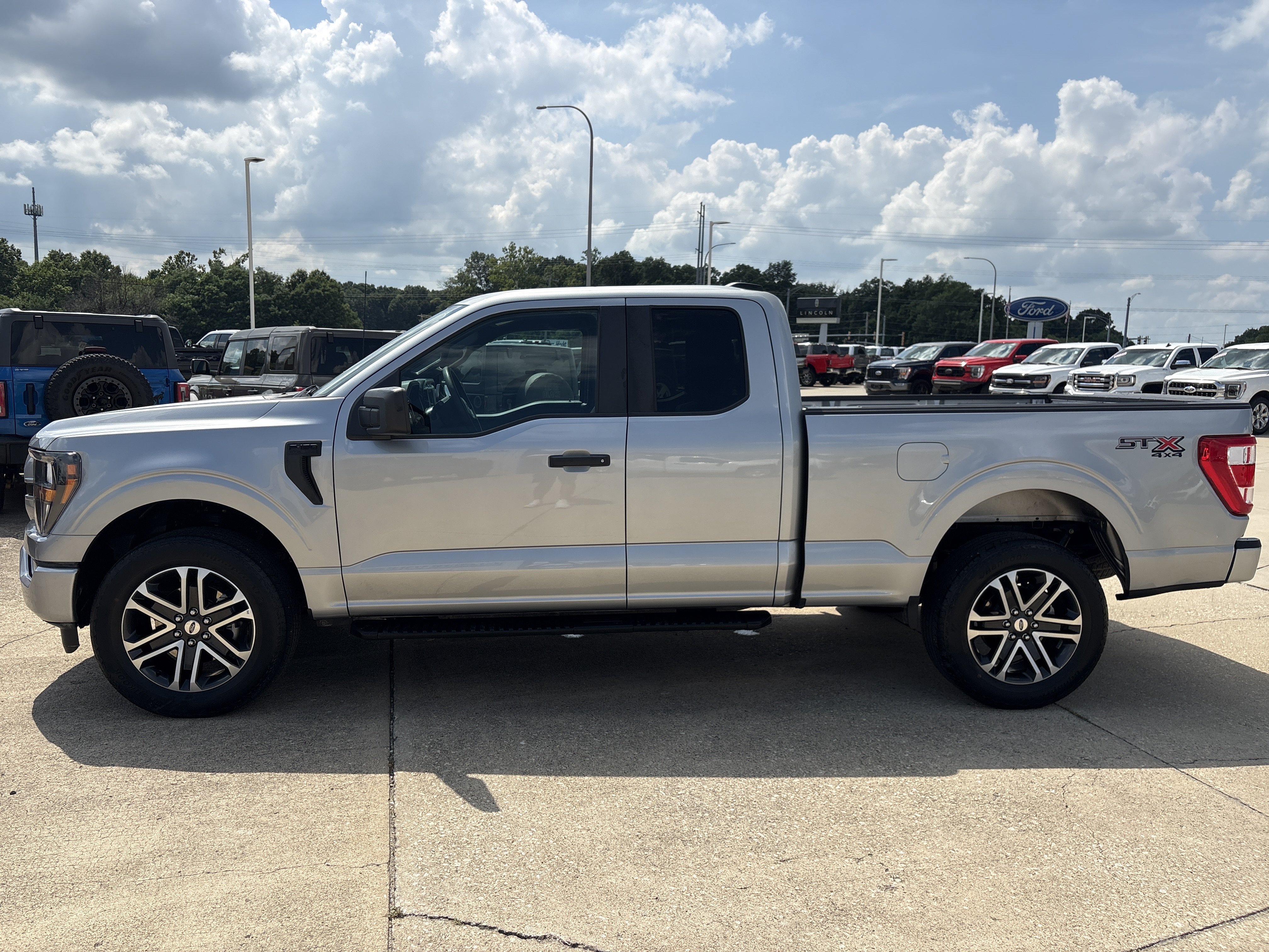 Used 2023 Ford F150 XL w/ STX Appearance Package AWD/4WD image 5