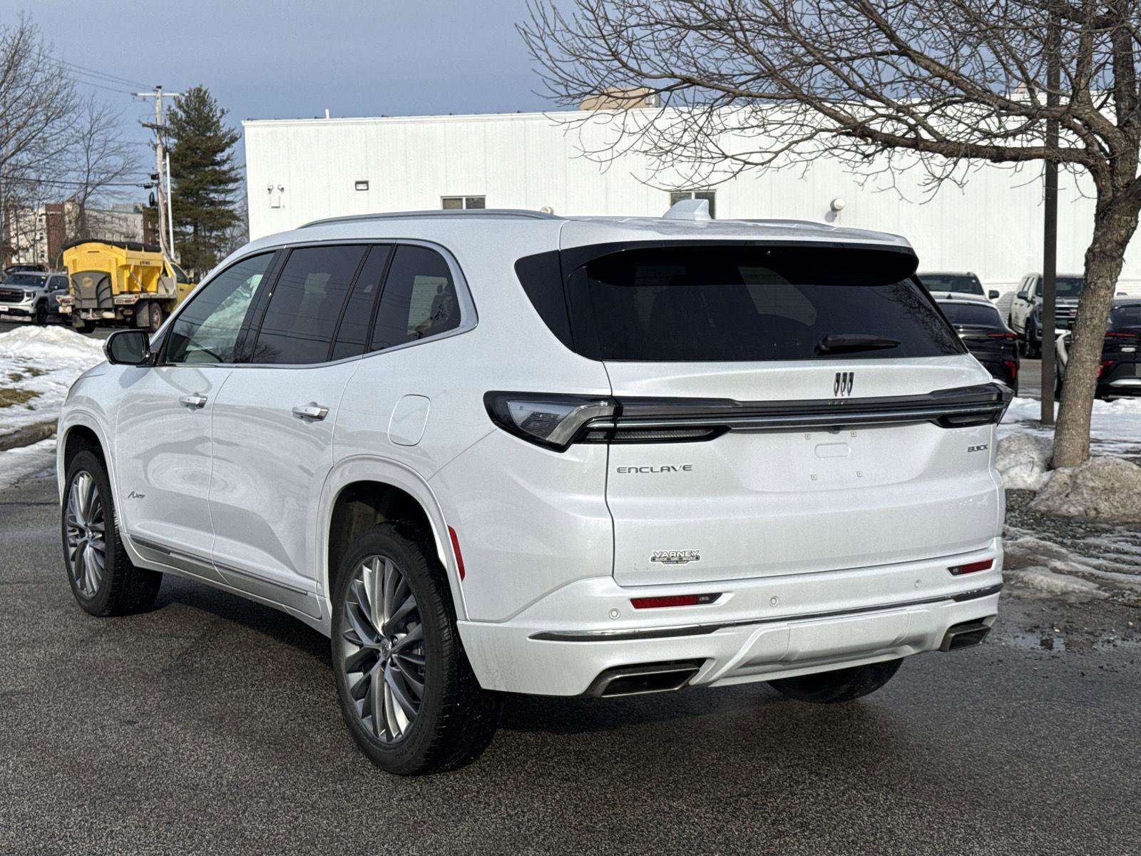 New 2026 Buick Enclave Avenir image 4