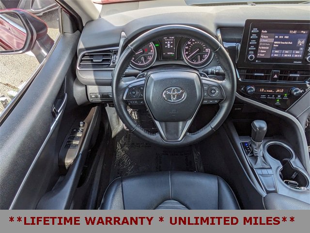 Used 2023 Toyota Camry SE image 16