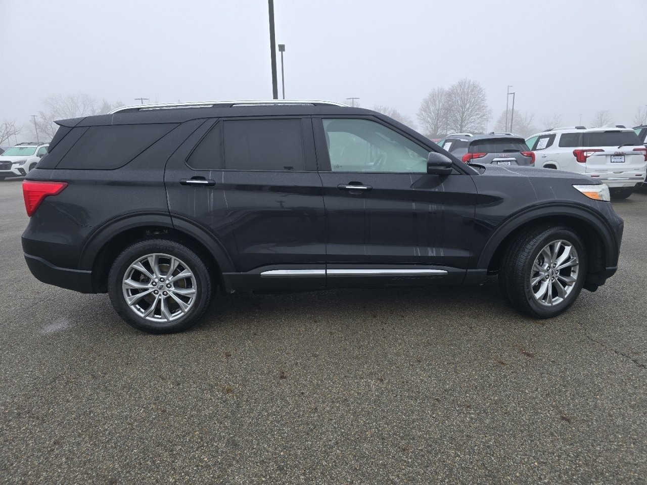 Used 2020 Ford Explorer Limited image 22