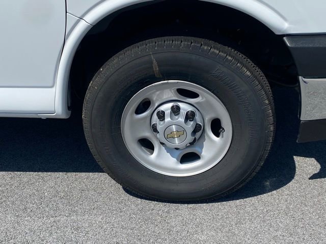 New 2025 Chevrolet Express 3500 w/ Power Convenience Package image 13