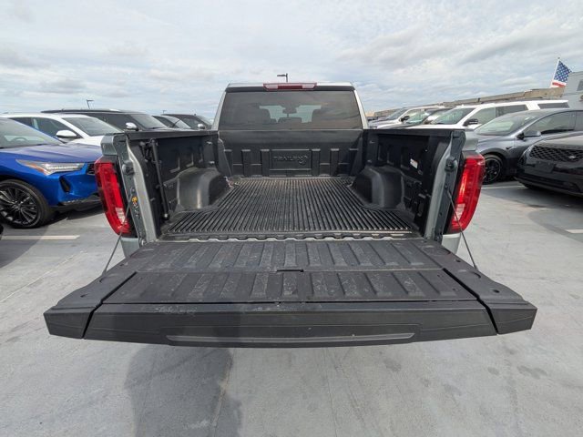 Used 2025 GMC Sierra 1500 SLT image 11