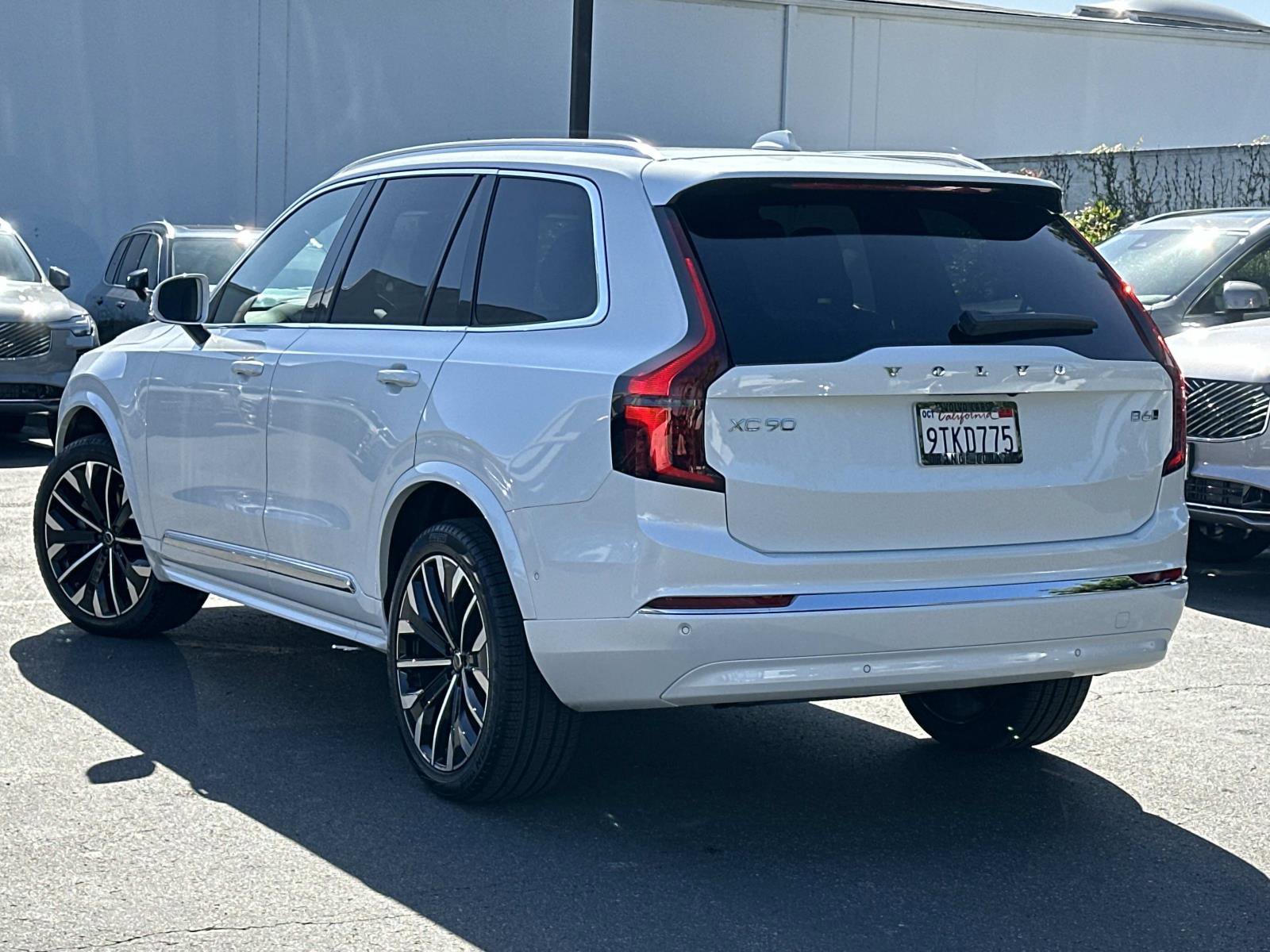 Certified 2026 Volvo XC90 B6 Ultra w/ Protection Package image 6