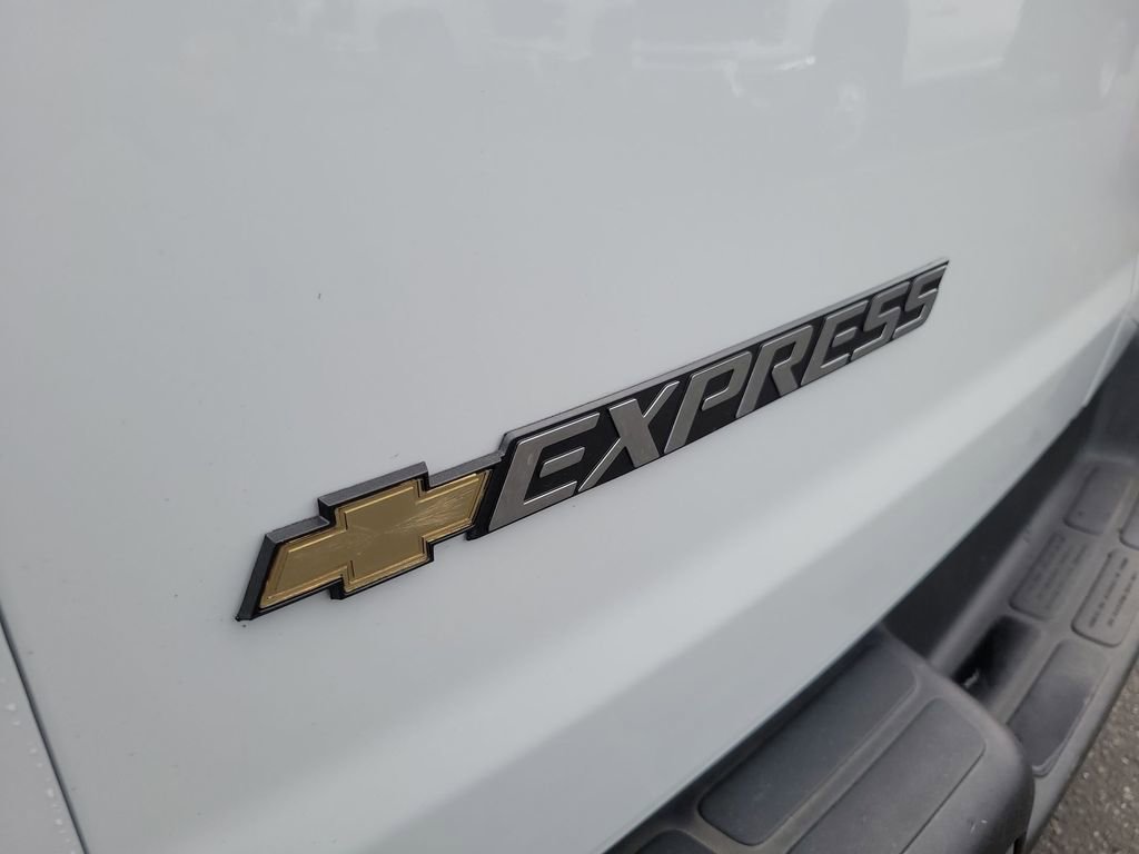 New 2025 Chevrolet Express 2500 w/ Driver Convenience Package image 29