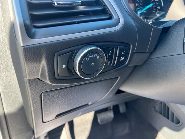 Certified 2024 Ford Edge SEL w/ Convenience Package AWD/4WD image 6