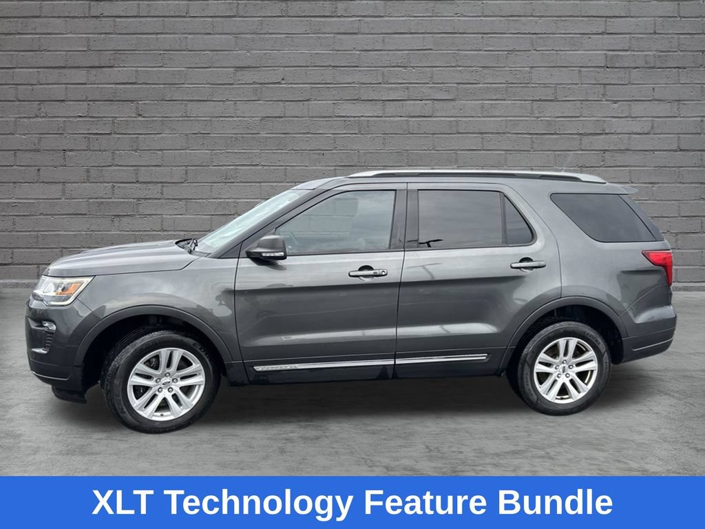 Used 2019 Ford Explorer XLT w/ Equipment Group 202A AWD/4WD image 4