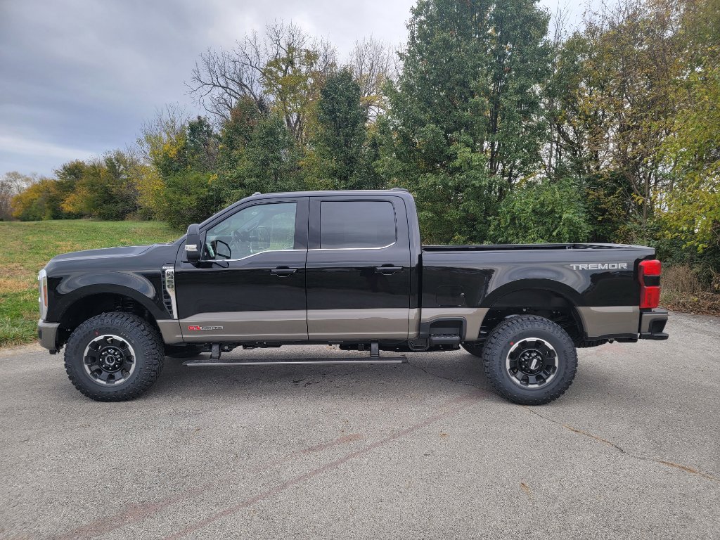 New 2026 Ford F350 King Ranch w/ Tremor Off-Road Package image 9