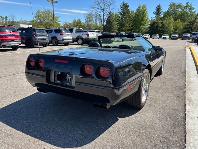 Used 1994 Chevrolet Corvette Convertible RWD image 6