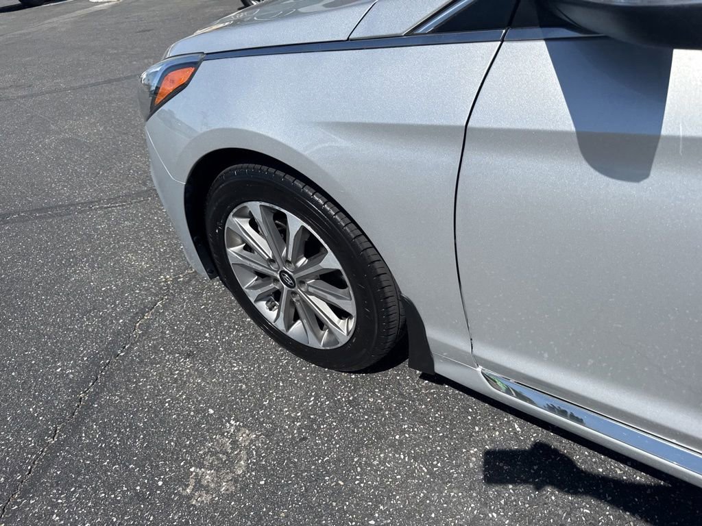 Used 2017 Hyundai Sonata Limited w/ Cargo Package FWD image 10