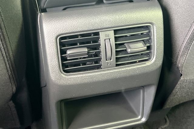 Used 2023 Nissan Rogue S image 15