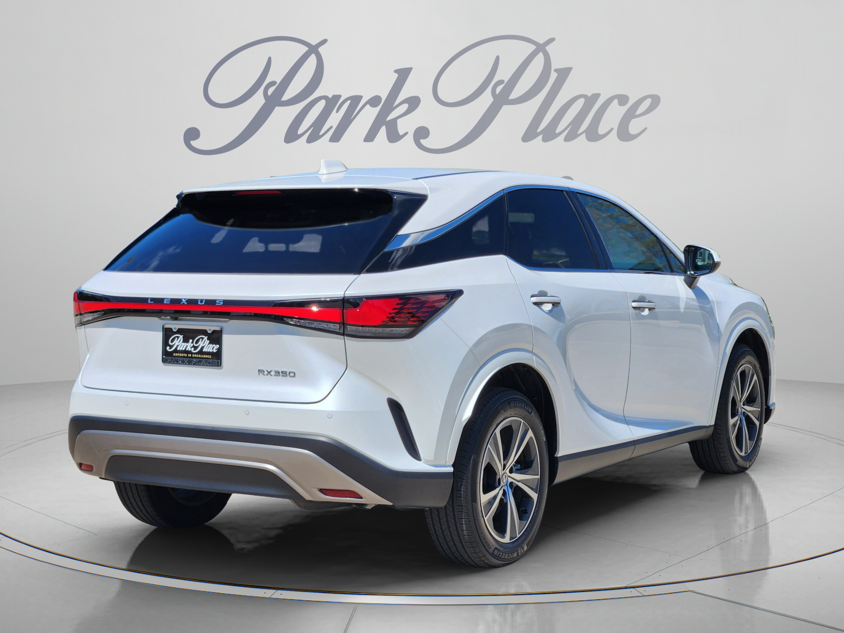 Used 2025 Lexus RX 350 FWD w/ Technology Package image 5
