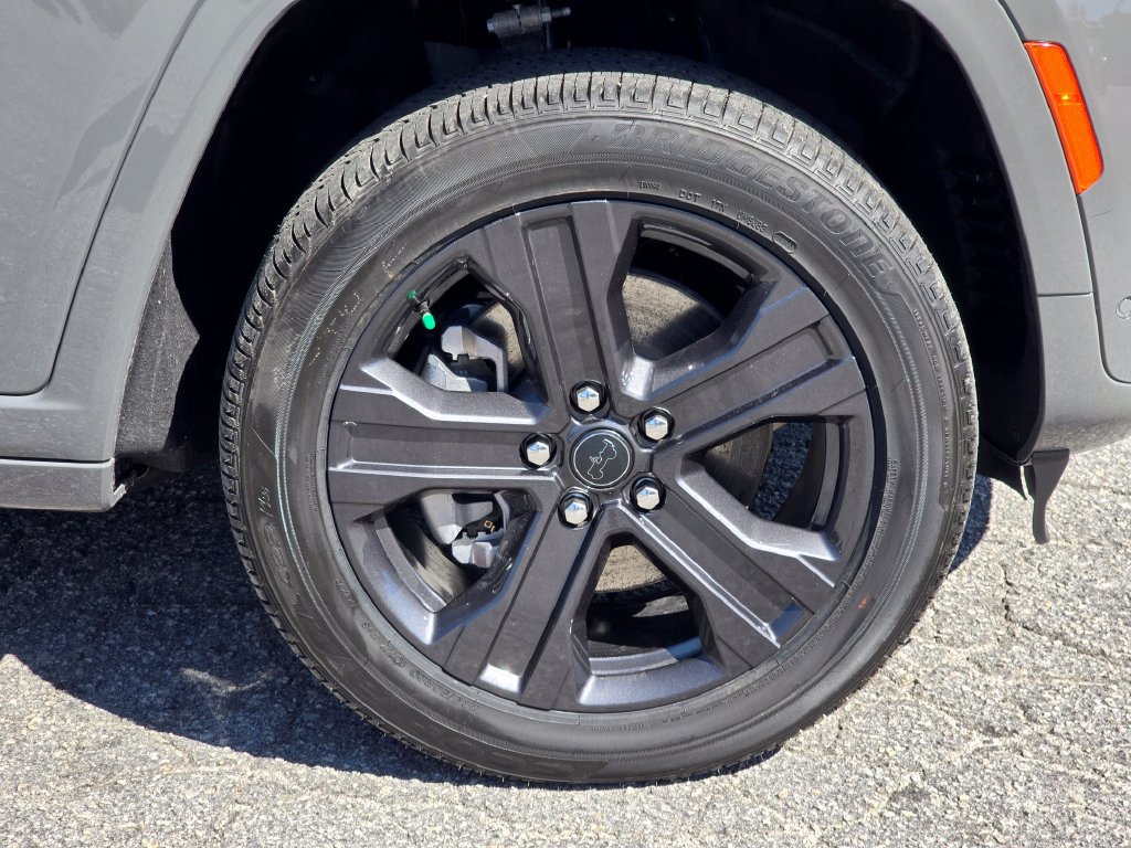 New 2027 Jeep Grand Cherokee L Limited AWD/4WD image 15