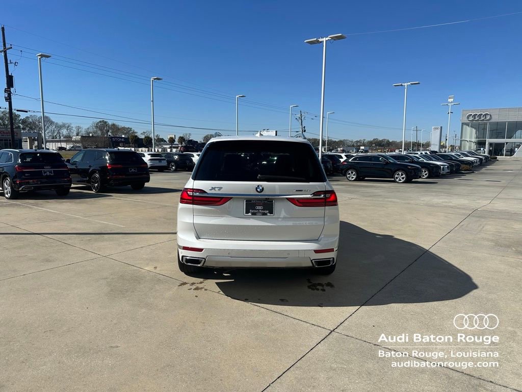 Used 2022 BMW X7 xDrive40i w/ Premium Package image 6