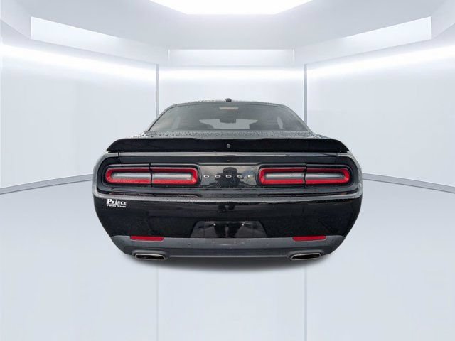 Used 2022 Dodge Challenger GT RWD image 5