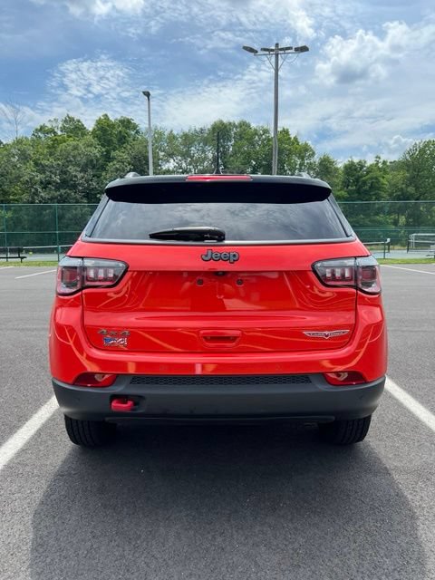 Used 2017 Jeep Compass Trailhawk AWD/4WD image 6