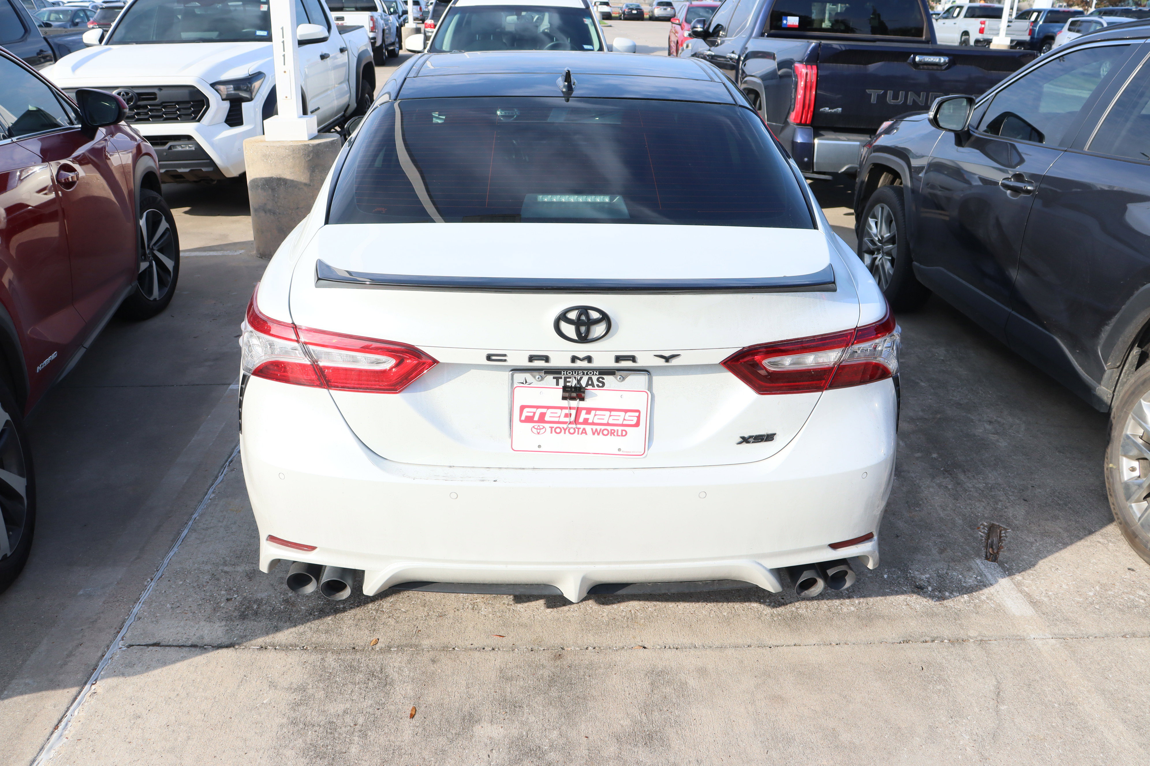 Used 2020 Toyota Camry XSE image 8