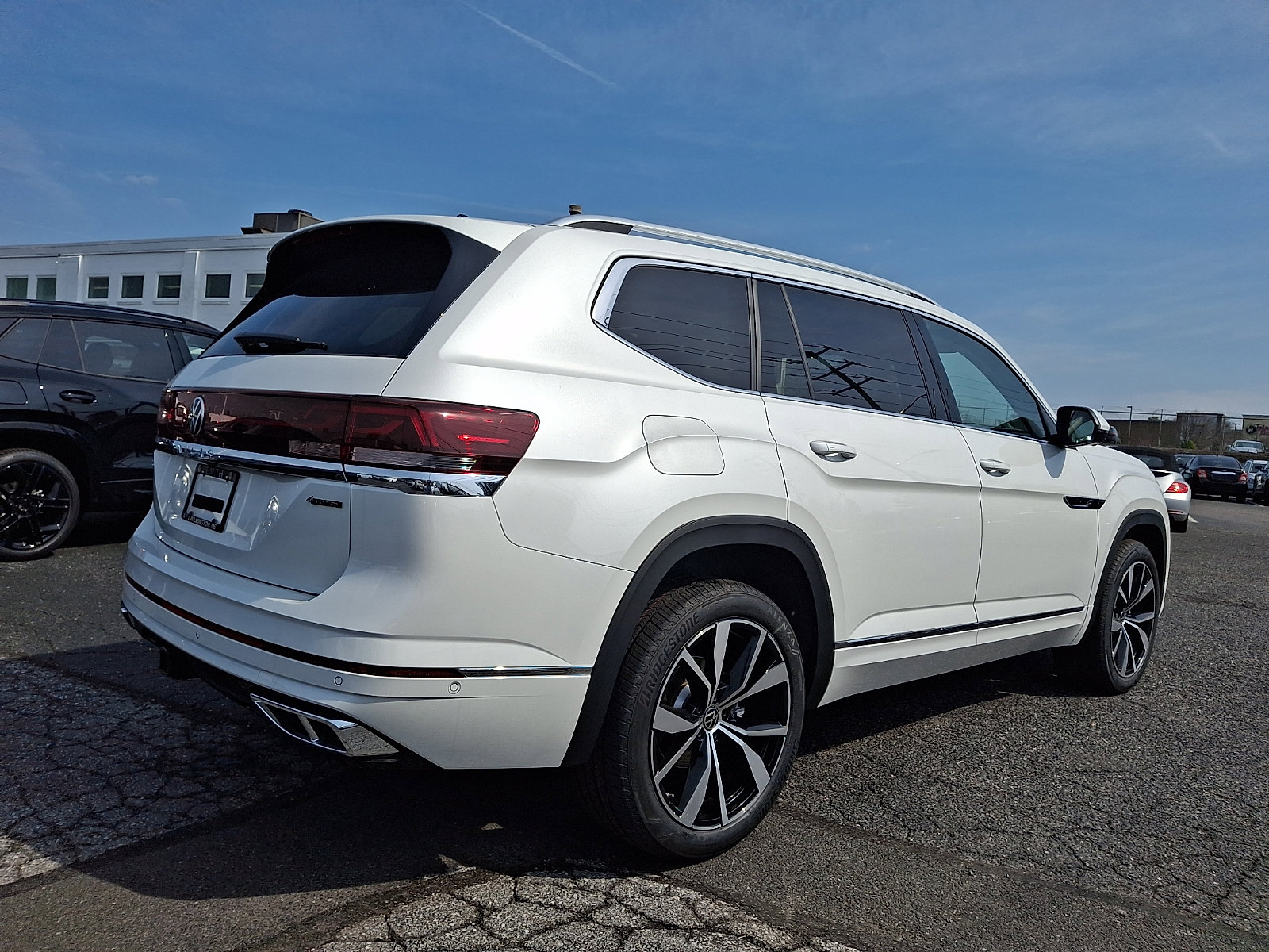 New 2026 Volkswagen Atlas SEL Premium R-Line image 4