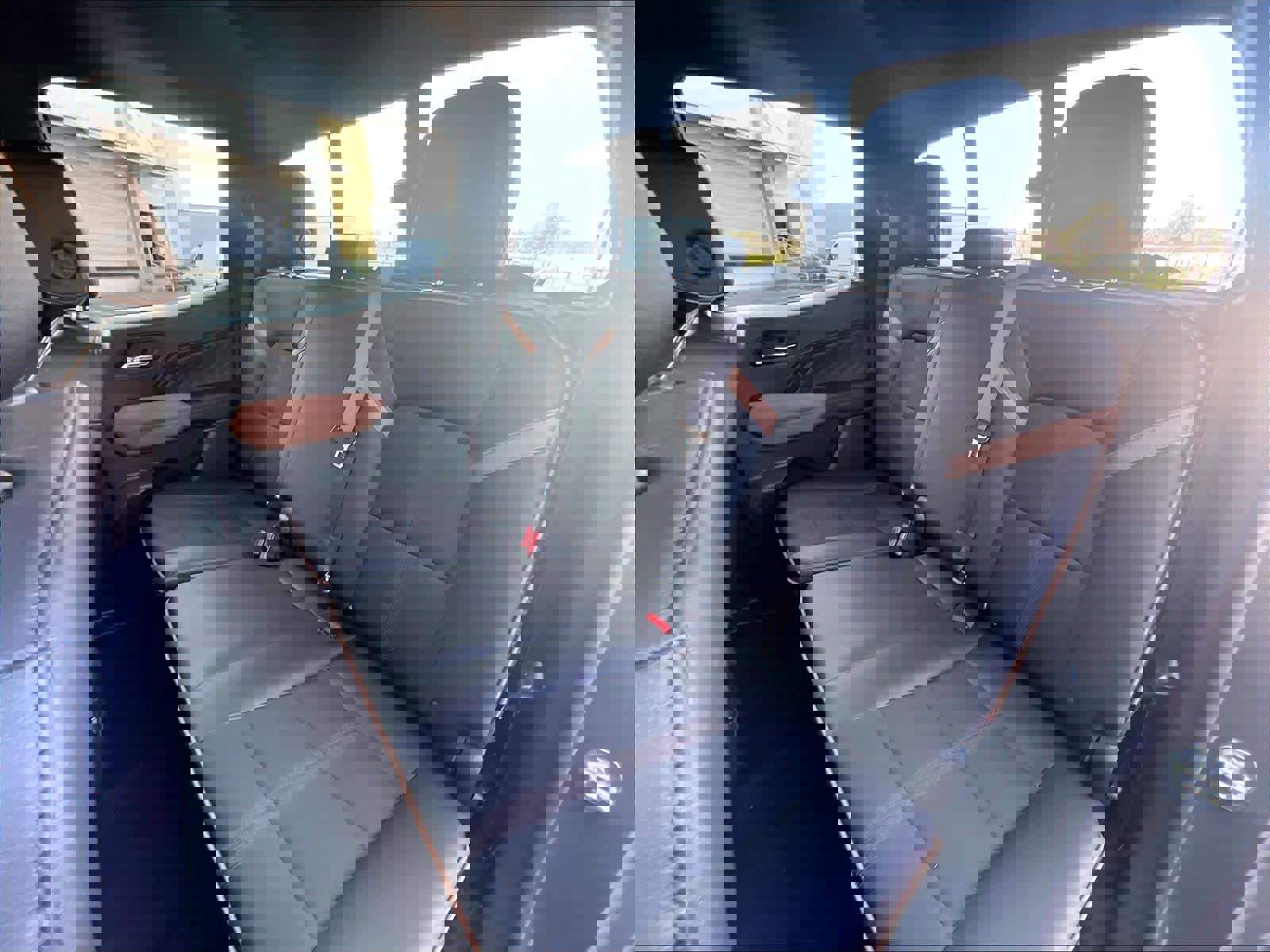 Used 2023 GMC Canyon AT4 w/ Technology Package image 27