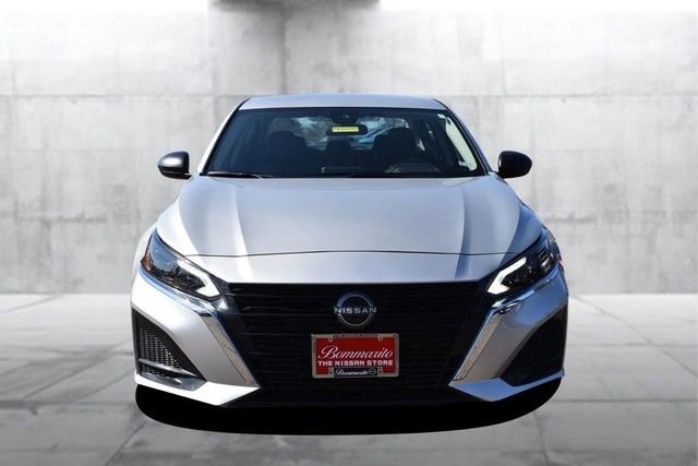 Certified 2025 Nissan Altima 2.5 SV image 4