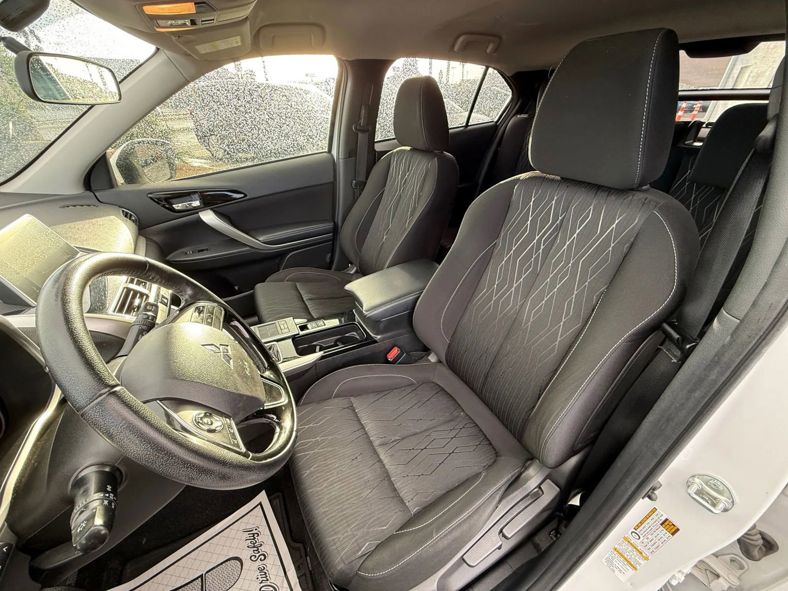 Used 2018 Mitsubishi Eclipse Cross SE image 9