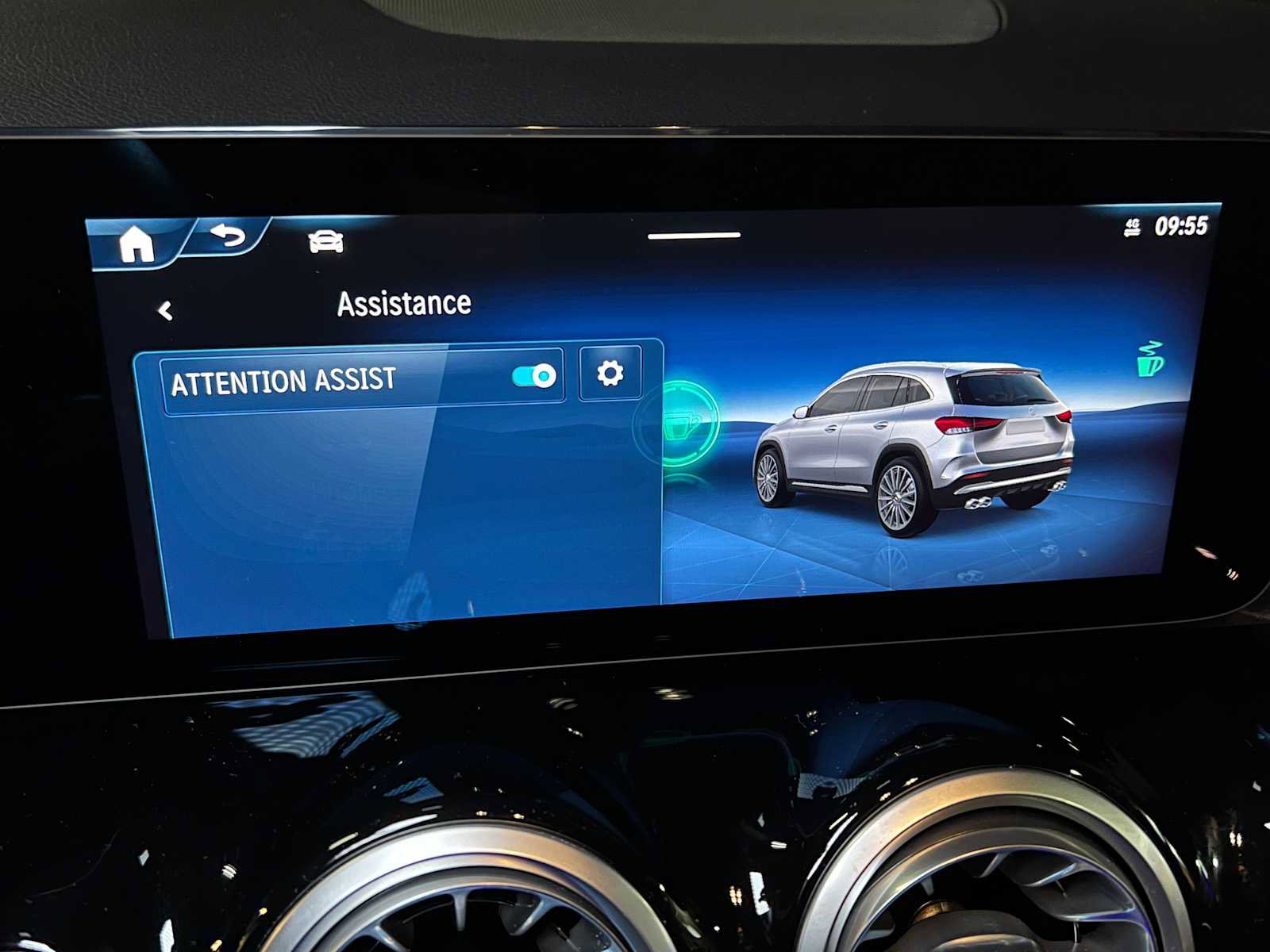 Certified 2025 Mercedes-Benz GLA 35 AMG 4MATIC image 39