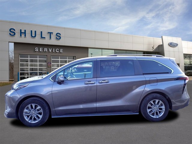 Used 2024 Toyota Sienna XLE video 2