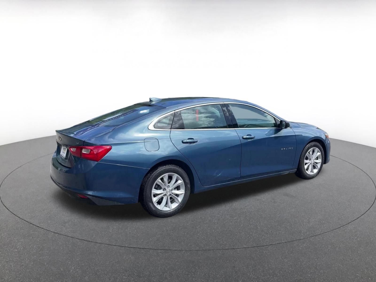 Used 2024 Chevrolet Malibu LT image 14