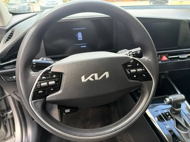 Used 2023 Kia Niro LX FWD image 14