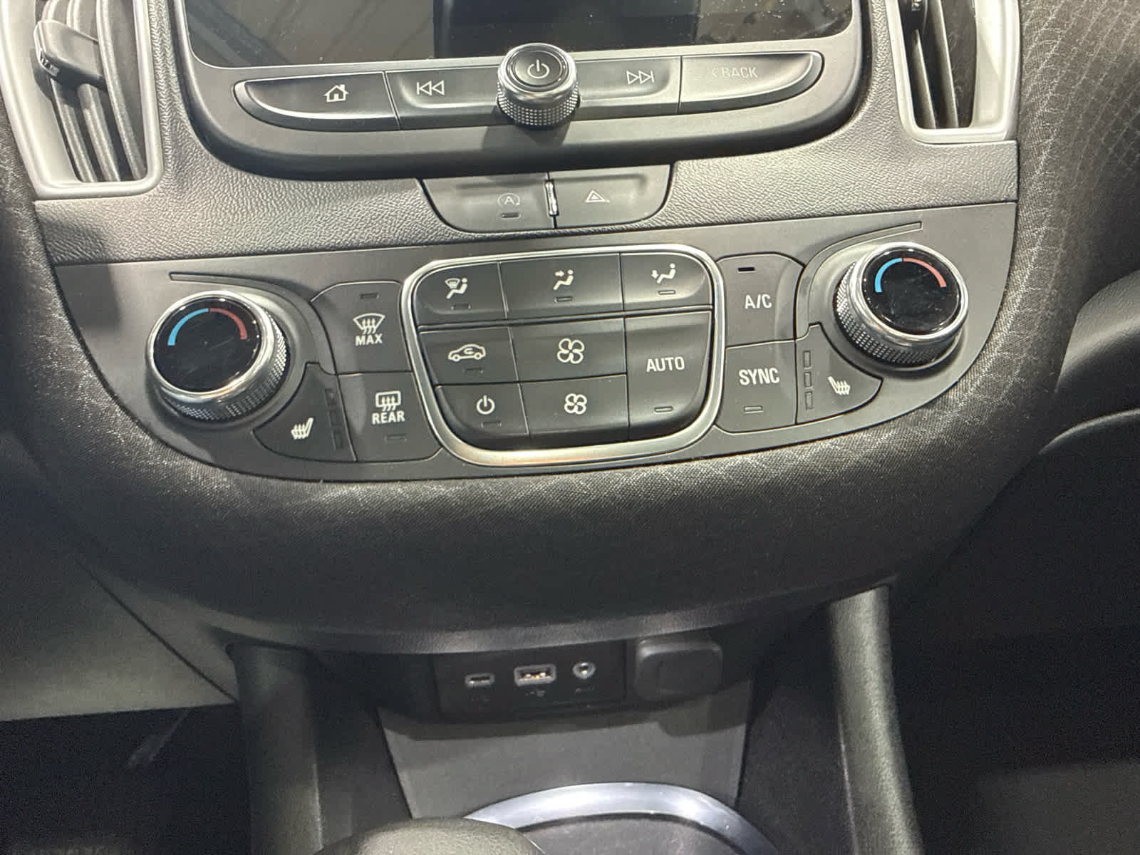 Certified 2024 Chevrolet Malibu LT FWD image 19