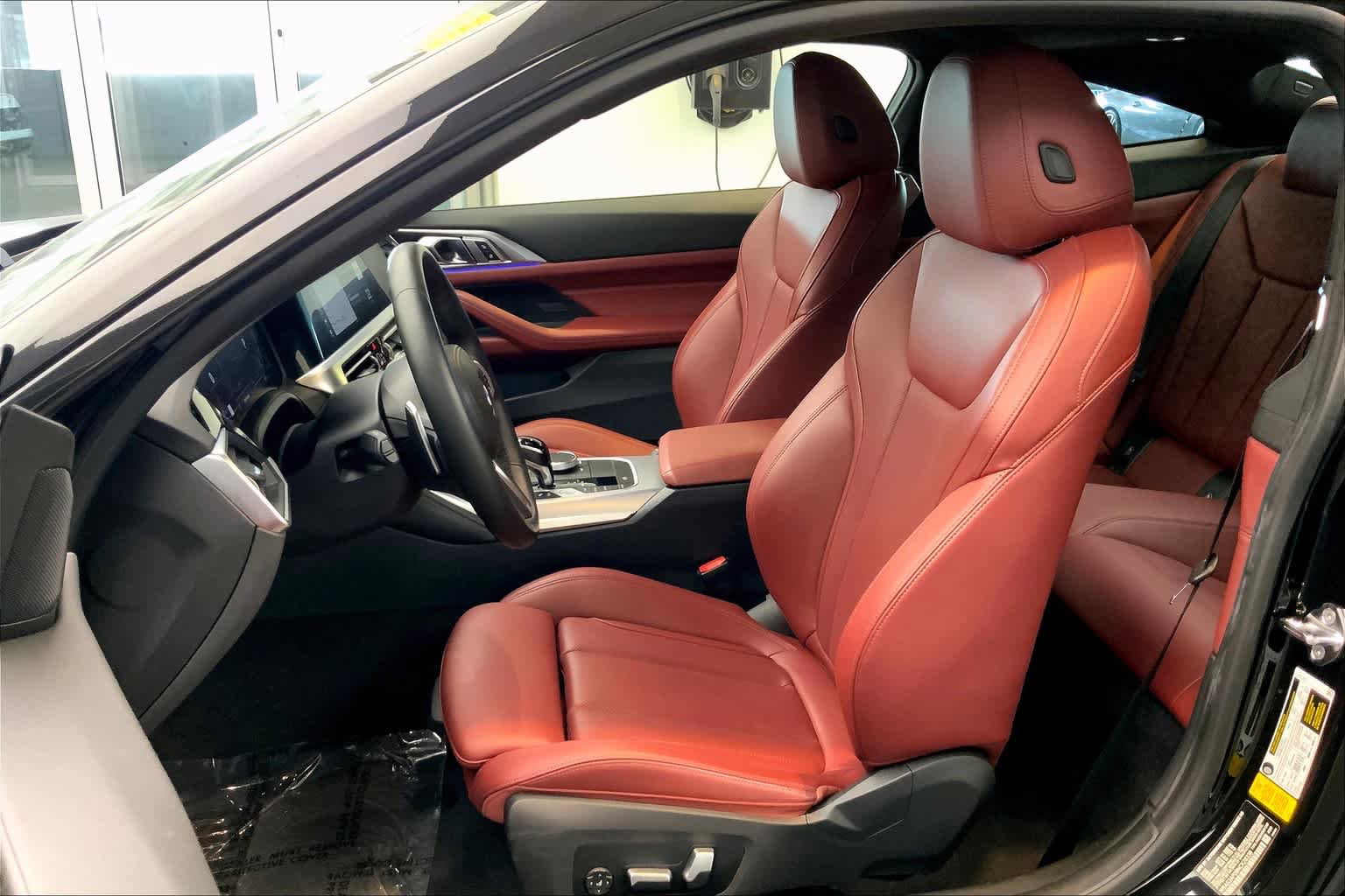 Used 2022 BMW 430i Coupe w/ M Sport Package image 7