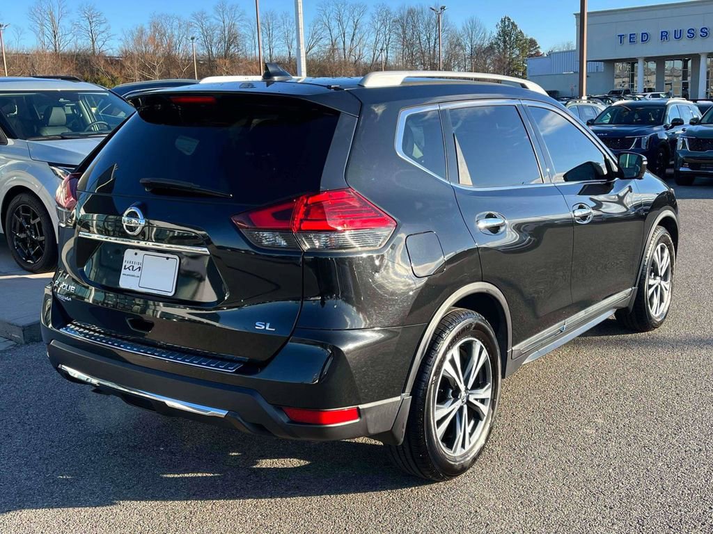 Used 2017 Nissan Rogue SL w/ SL Premium Package image 28