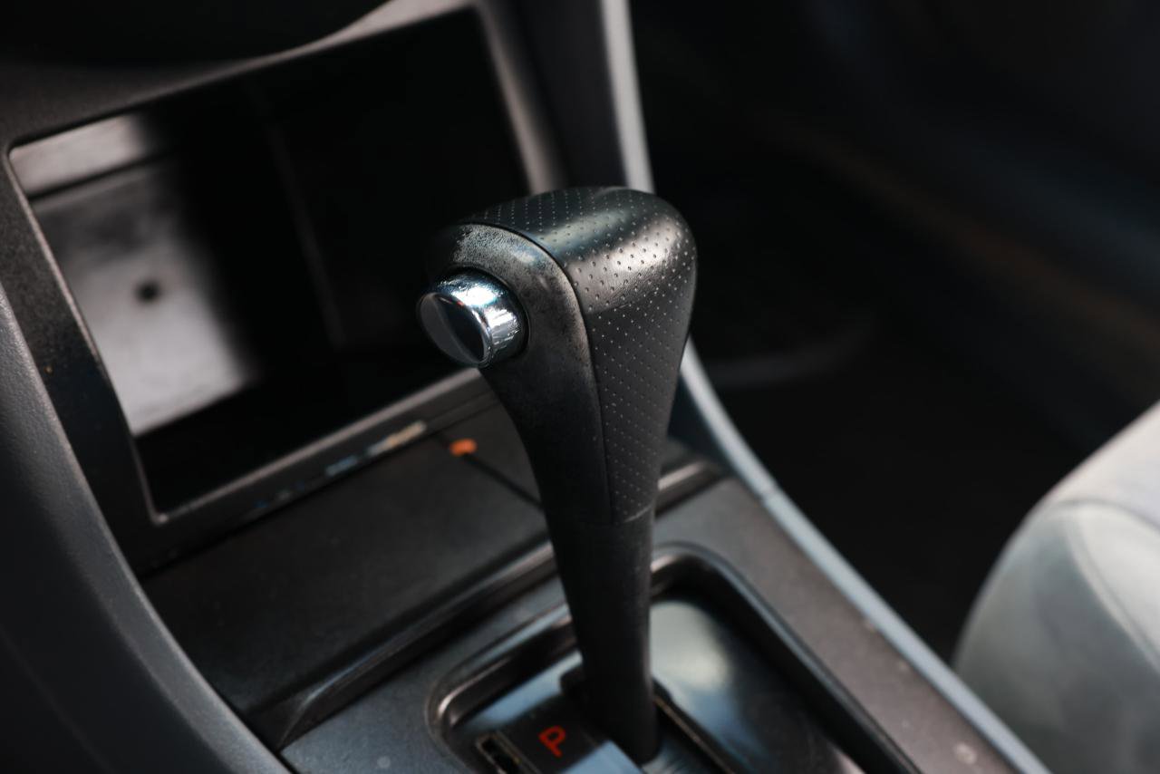 Used 2004 Honda Accord LX image 35