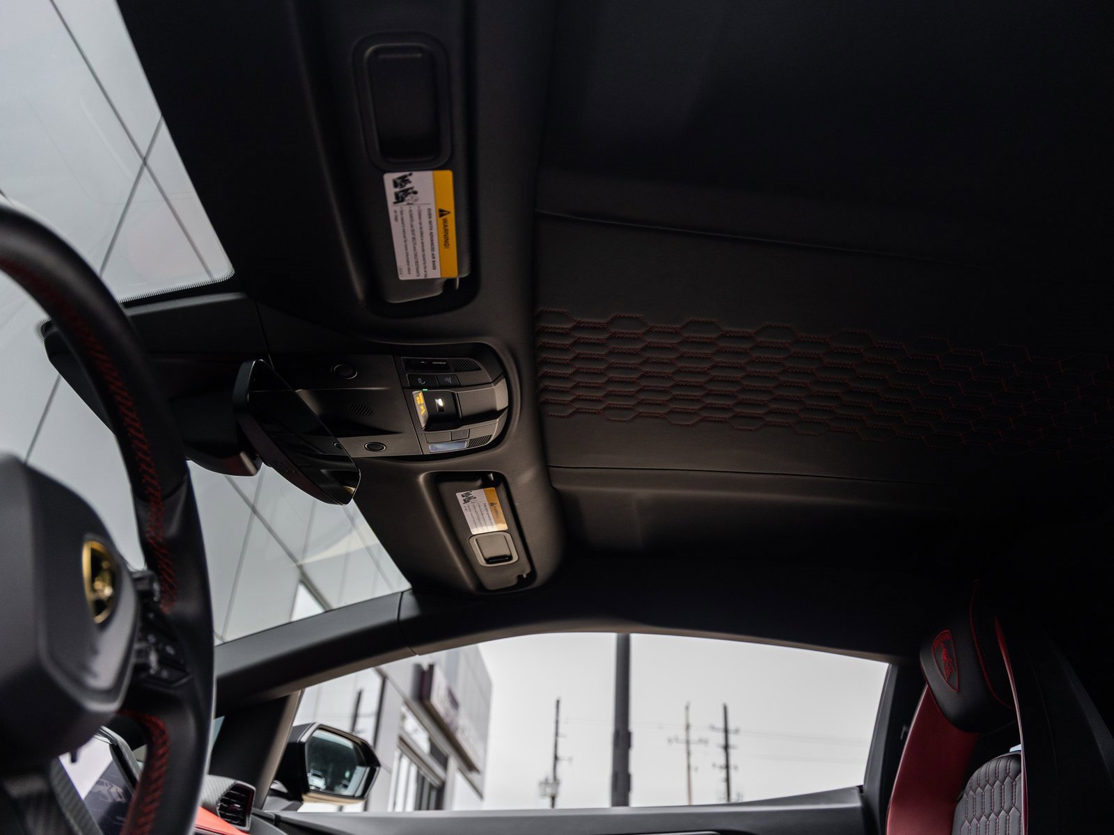 Used 2024 Lamborghini Revuelto image 30