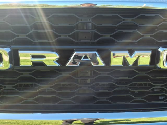 Used 2021 RAM 3500 Tradesman w/ Chrome Appearance Group AWD/4WD image 16